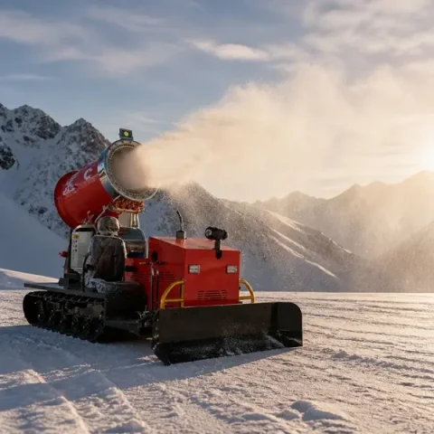 4-in-1 Self-Propelled Fuel-Powered Snow Making Machine