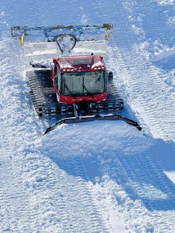 Snow Groomers