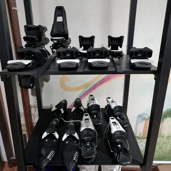 ski equipment4