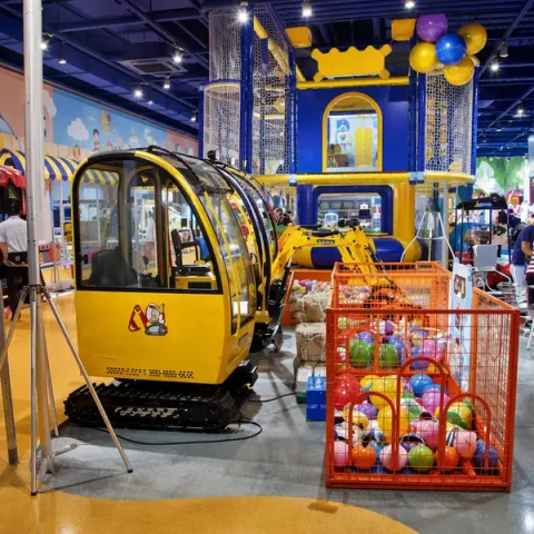 amusement tower crane111